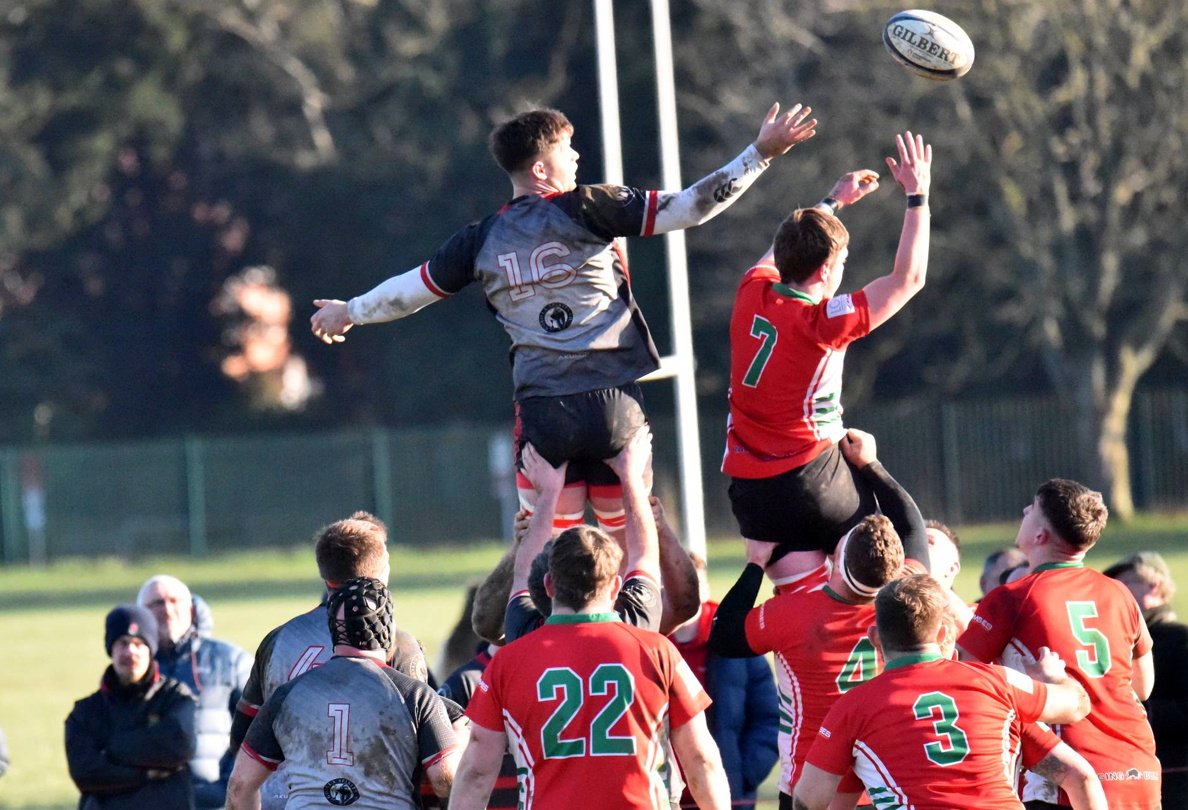 Ben Burrage disrupts the Field lineout