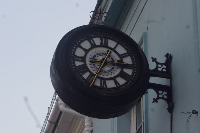 Queen's Golden Jubilee clock above Alton Nails in Alton High Street, February 7th 2023.