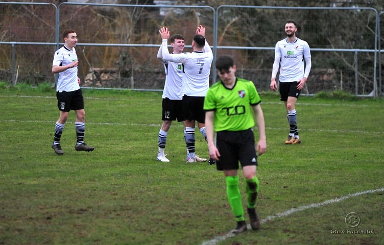 Photo: Steve Pope MDA040223A_SP004 South West Peninsular League Premier East football. Ten goals in total as Teignmouth AFC entertain Dartmouth. A full-time score of 7-3.