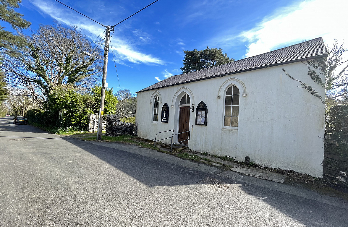 Glen Auldyn Chapel, Cowley Groves