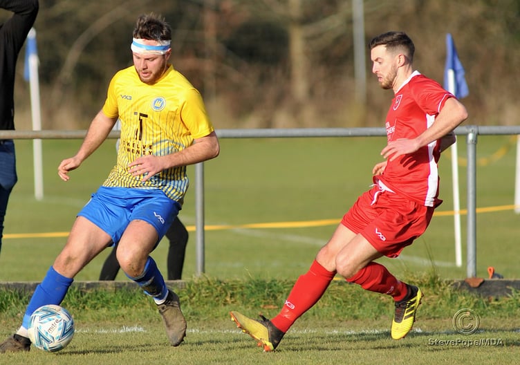 Watts Blake and Bearne versus Kingsteignton Athletic
