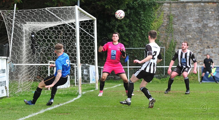 Newton Abbot Spurs versus Holsworthy
