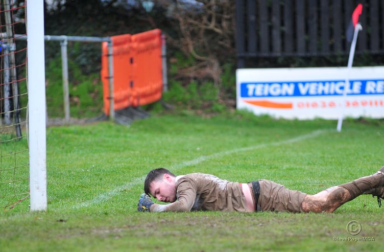 Kingsteignton Athletic versus Ilsington Villa