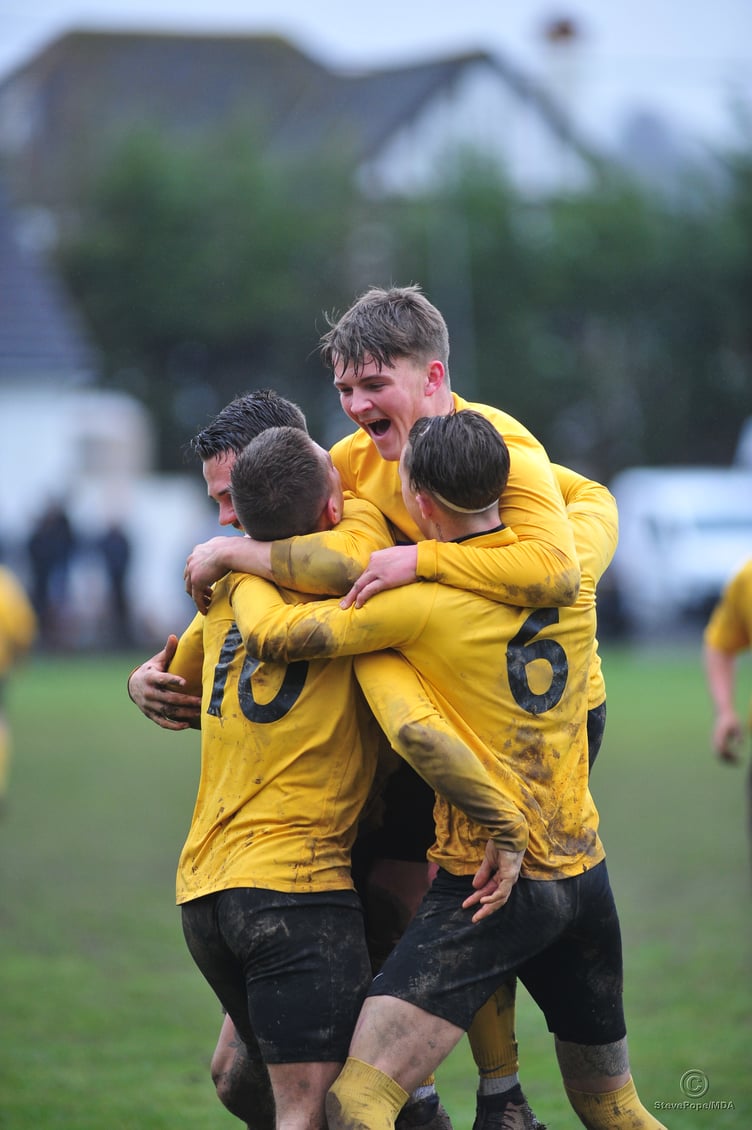 Kingsteignton Athletic versus Ilsington Villa
