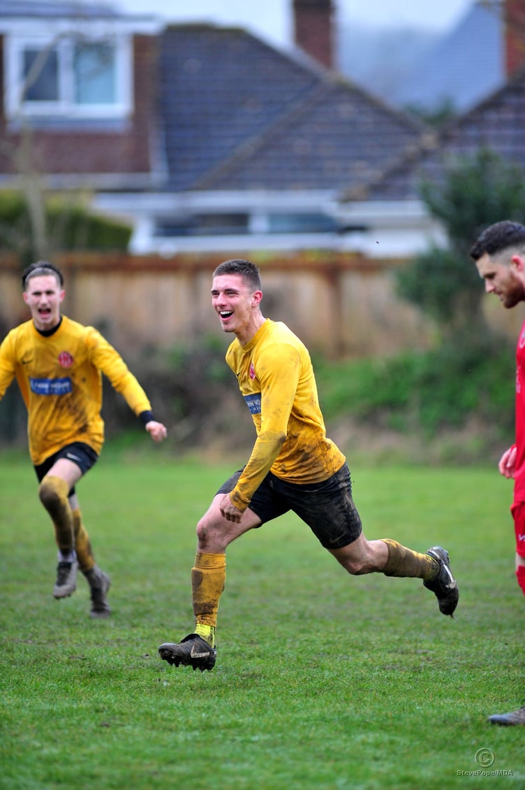 Kingsteignton Athletic versus Ilsington Villa