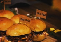 Foraging Vintners’ US-style barbecue burgers