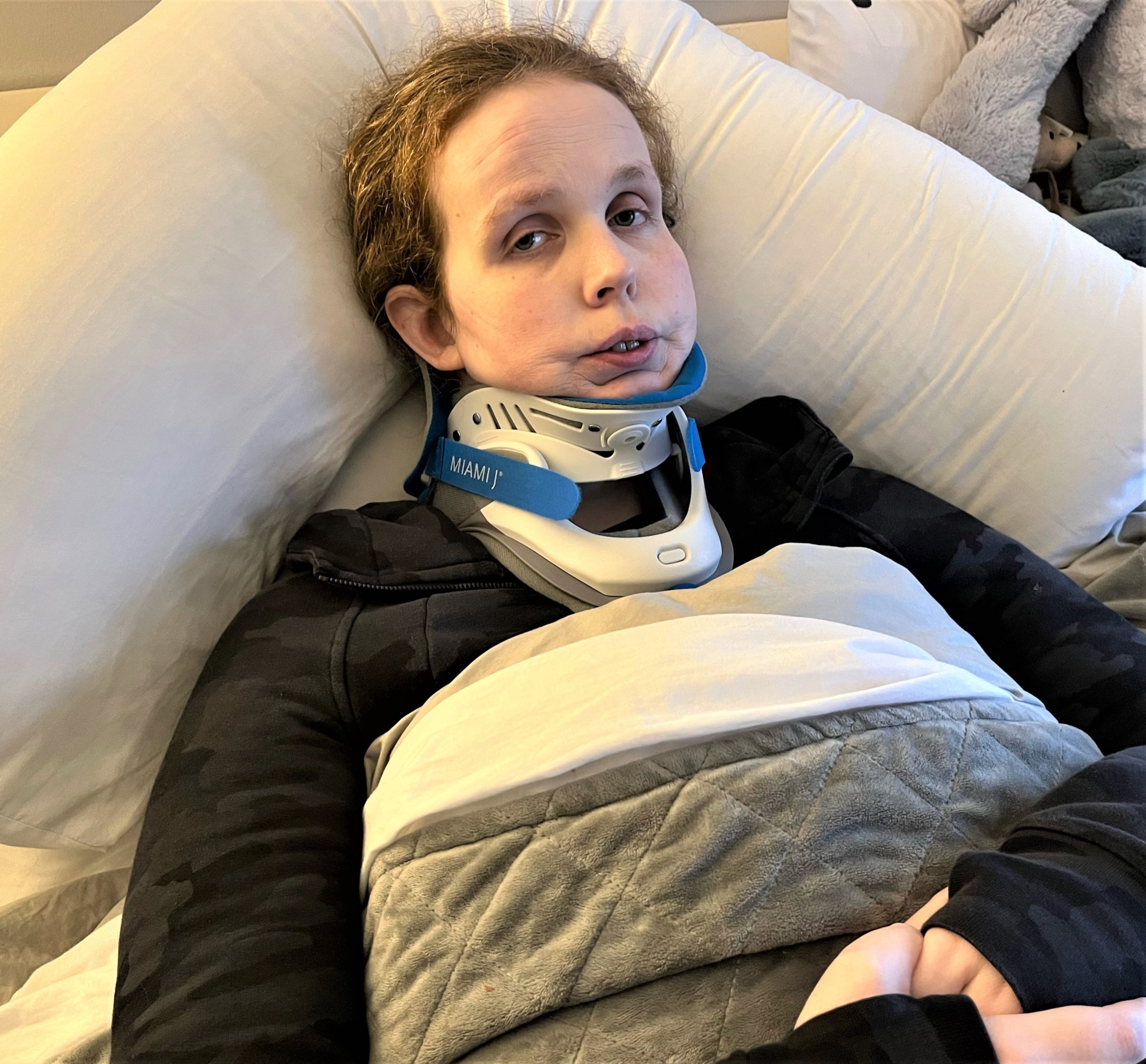 Jen Marshall has been left bedbound by her condition, in excruciating pain and surviving on fluids.