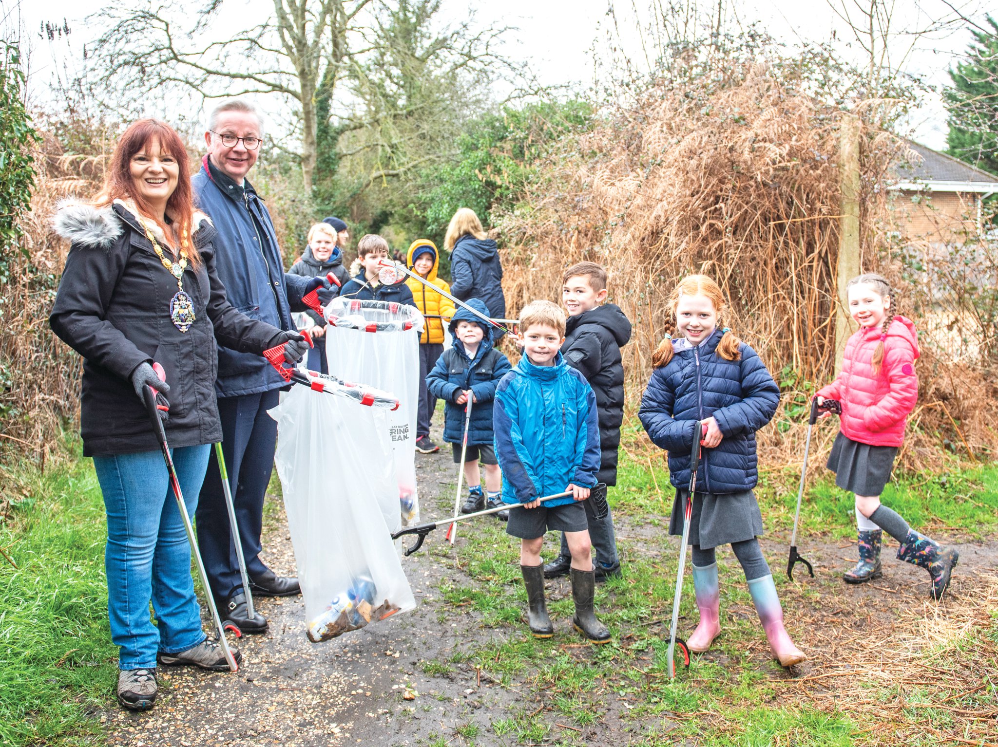Mayor Helen Whitcroft and MP Michael Gove were joined by St Lawrence Primary School pupils during the clean-up.