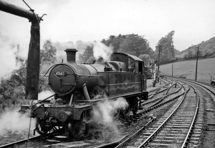 A train at Bodmin Road in 1958