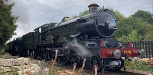 Great Western Railway locomotive heading for the Watercress Line 