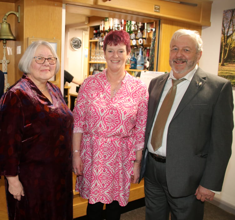 Ann Whitehouse (Vice President), Karen Hoskins and John Whitehouse. AQ 0131