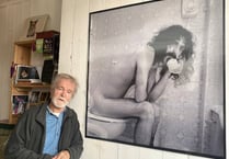 Zappa snapper displays lost pics