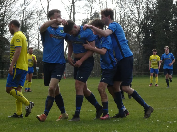 Liss Athletic beat Locks Heath 3-1