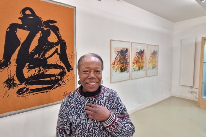 The Private View exhibition has extra resonance for Dame Magdalene Odundo as the great artist and maker lives in Farnham and it is dedicated to her friend and mentor the late Prof. Simon Olding, who was director of the Craft Study Centre