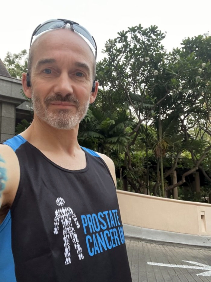 Shaun in his Prostate Cancer UK vest out training