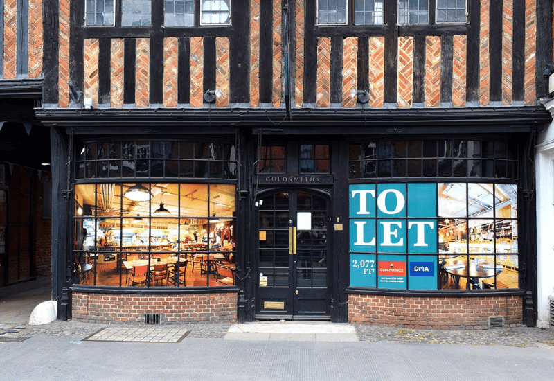 <p>113B West Street at the entrance to Lion & Lamb Yard in Farnham has been let to London-based coffee shop chain Harris + Hoole</p>