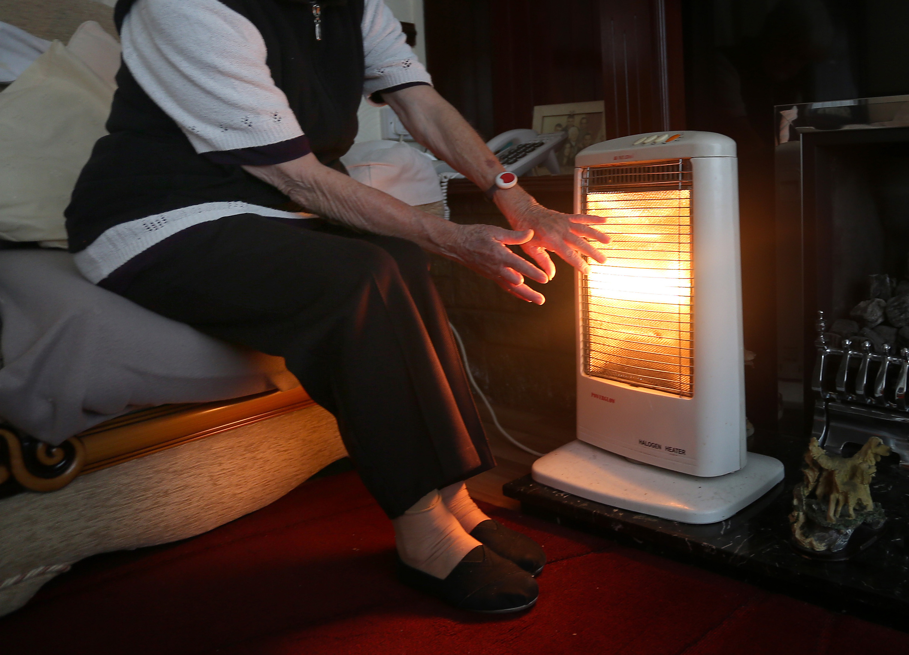 Dozens of elderly people living alone in Waverley have no central heating