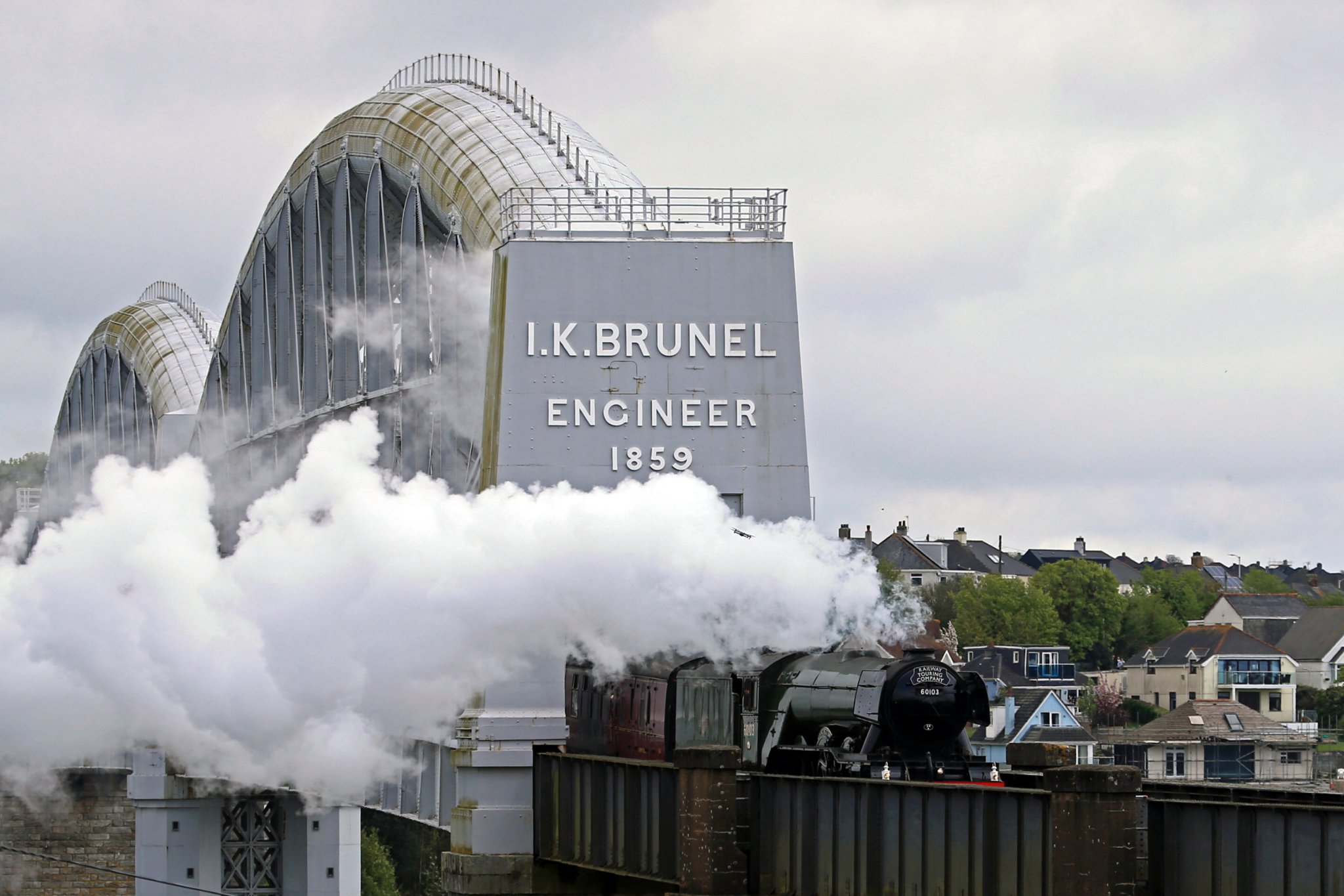 Leaving Par under her own steam. Picture: Elias O’Neill