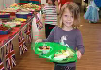 Royal lunch and craft sessions for primary school children