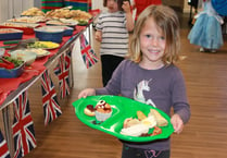 Royal lunch and craft sessions for primary school children