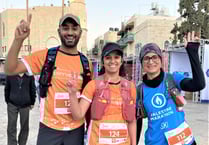 Mosque runners raise thousands for humanitarian aid