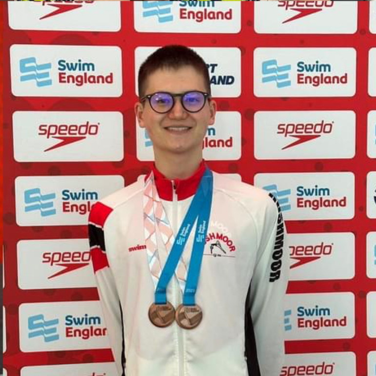 Ranjuo Tomblin with his medals