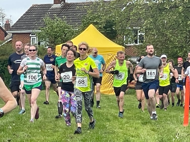 Crediton Crunch. AQ 8719