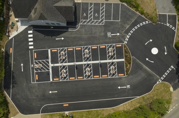 Osprey Charging, one of the UK's leading electric vehicle (EV) charging networks, has opened the largest ultra-rapid EV charging hub in the South West Ð a 16-bay dedicated EV re-charging location at Salmon's Leap, Buckfastleigh on the A38 Devon Expressway. Pictures: Osprey (24-5-23)