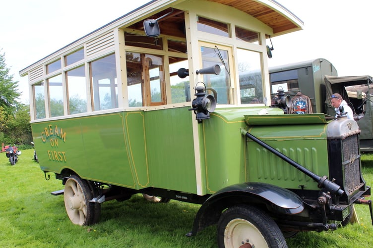 Annie, Nick Thom’s bus, 105 years-old. SR 7848