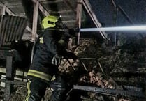 Fire crews still at scene of major barn blaze in Kingston area