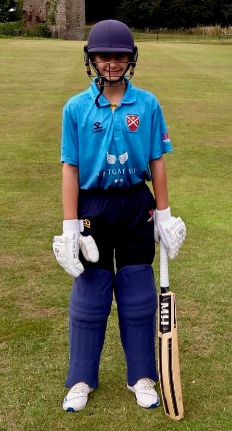 Andrew Jones scored 63 not out, while Lloyd Sharp notched 32.