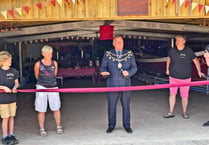 Dart gig club celebrate new shelter opening