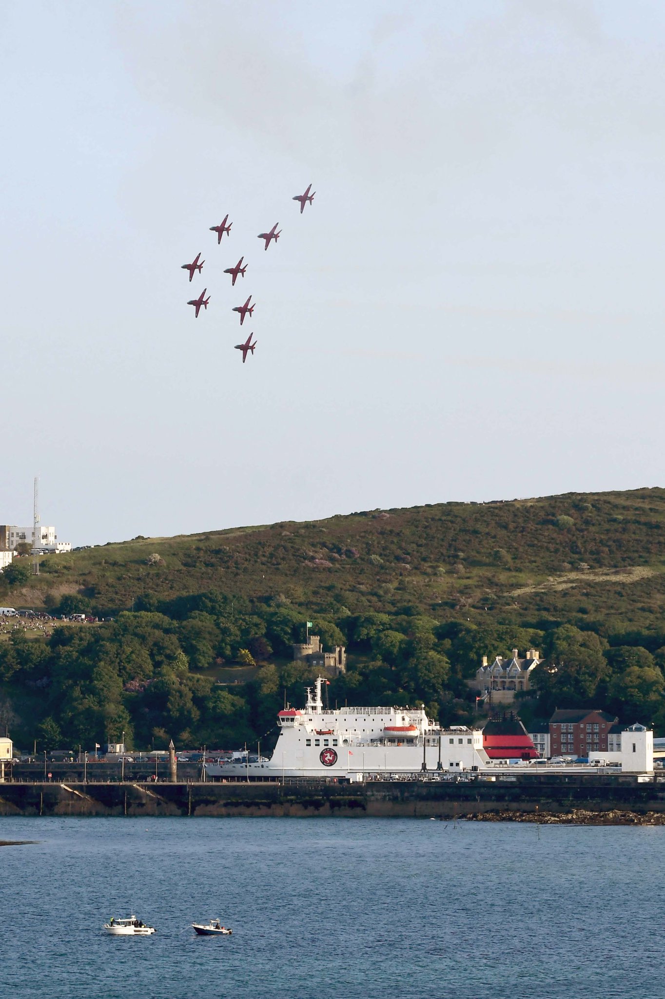 A display by the red arrows over Douglas -