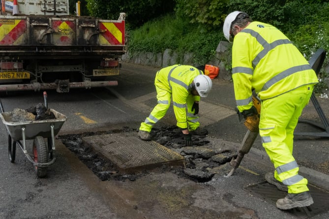 Pothole repairs in Hampshire.