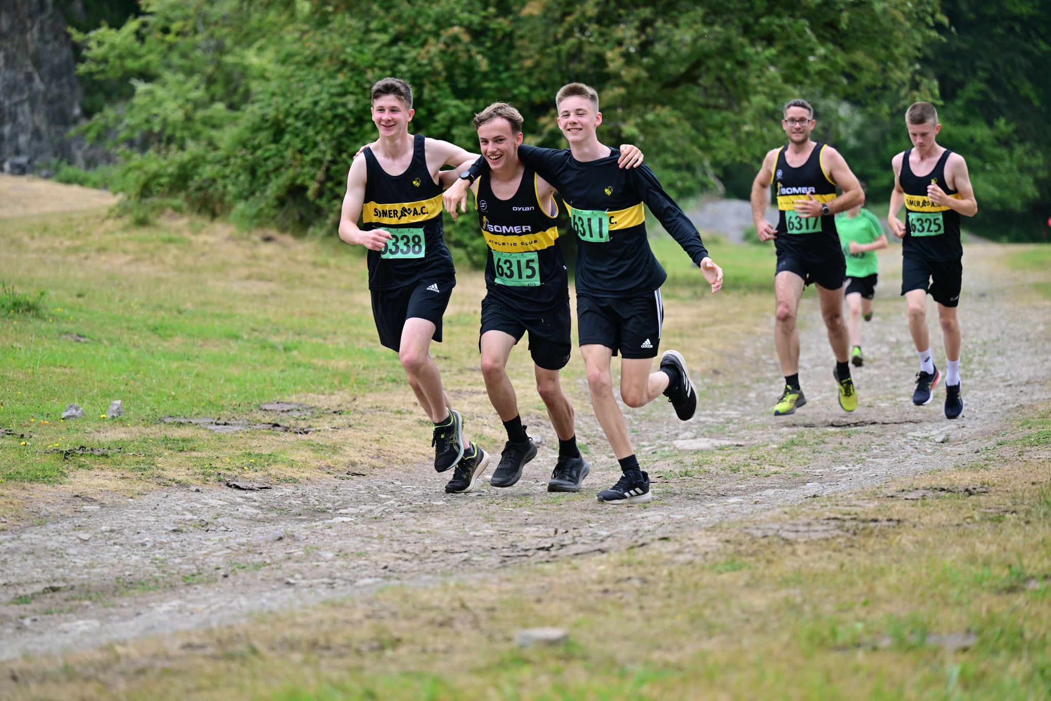 Somer Athletic Club Youth runners.