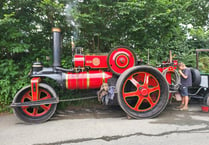 Vintage vehicles make their way to the Crows Nest Inn