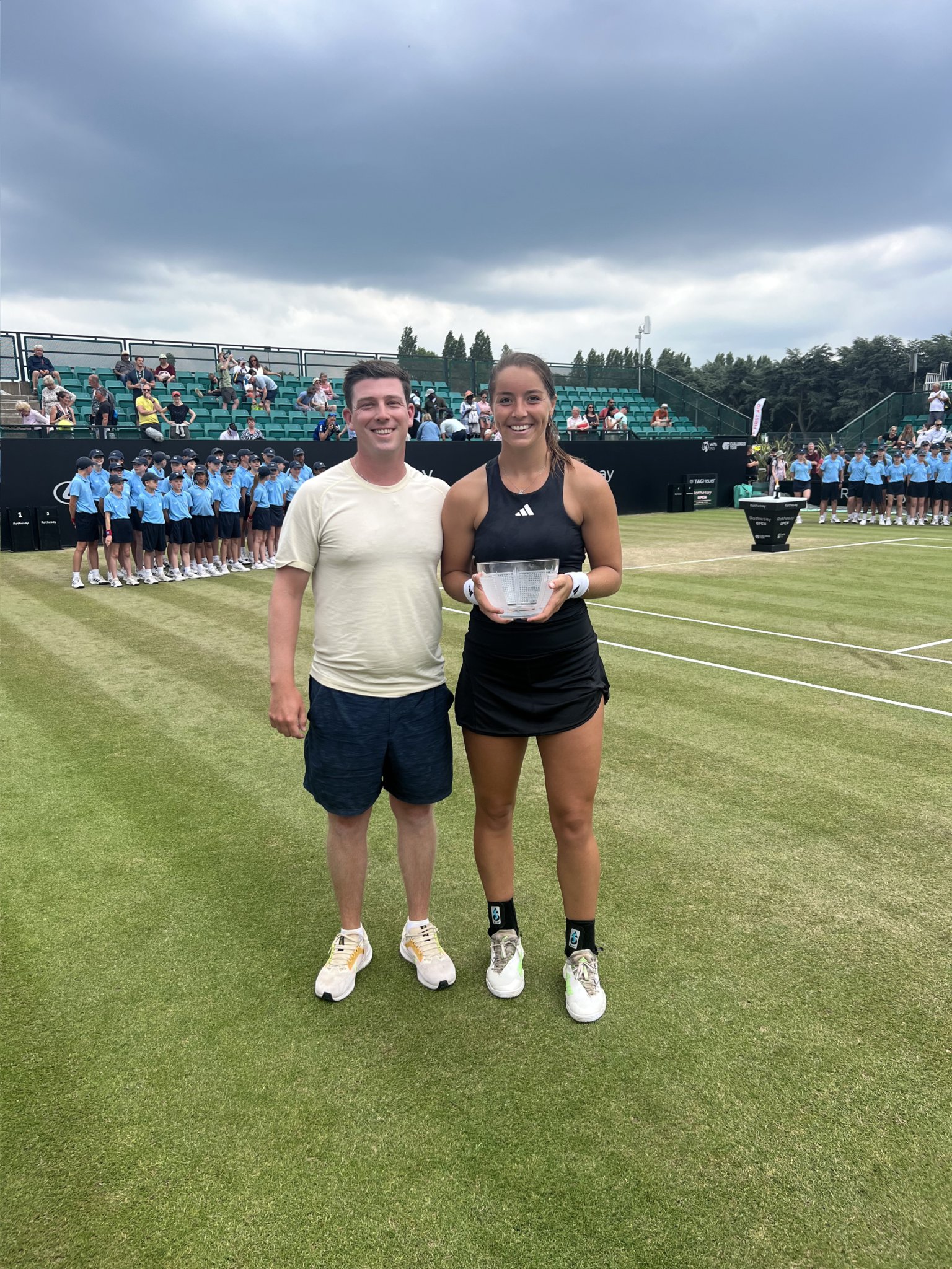 Hindhead tennis ace Jodie Burrage makes Centre Court debut at Wimbledon