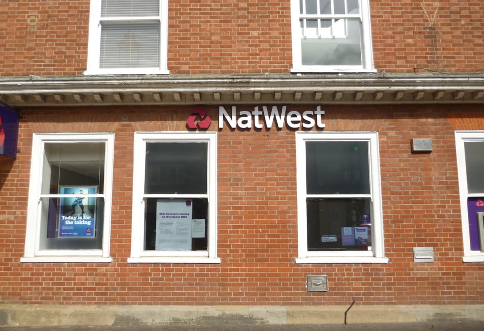 <p>NatWest in Alton</p>