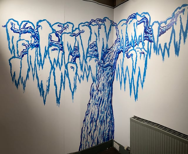 Allen Gallery raising refurbishment funds with ceramic leaf appeal