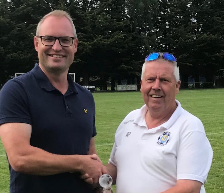 Matt Norman presenting the Vice Chairman award to Andre Pike.