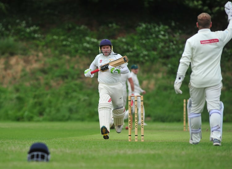 Devon Cricket League C Division East. Teignmouth and Shaldon versus Shobrooke Park