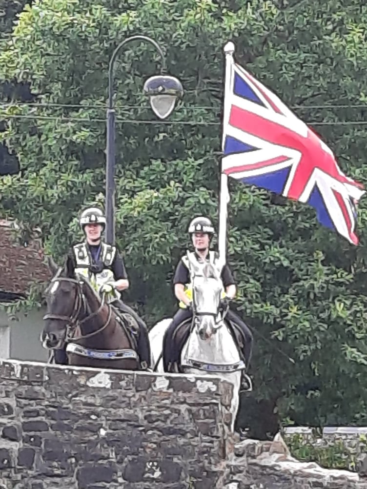 Mounted police visit Dulverton