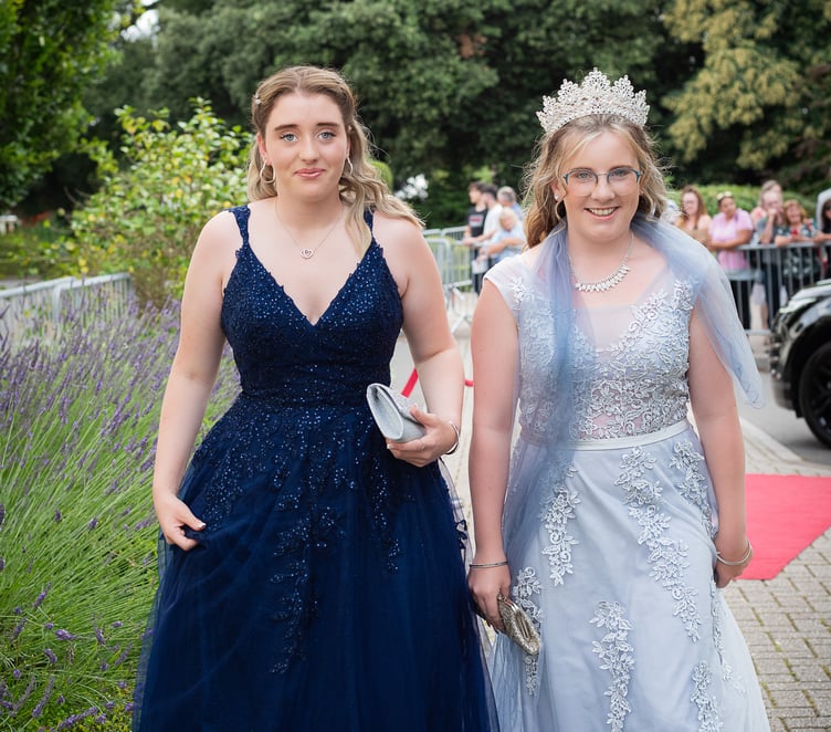 Images from the QE School Year 11 Summer Ball.