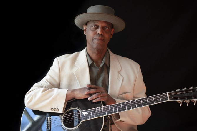 Eric Bibb.