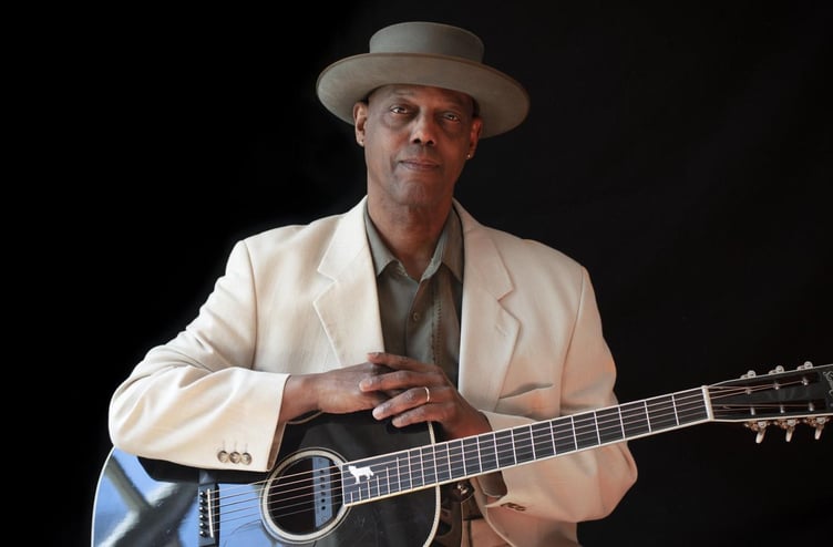 Eric Bibb.