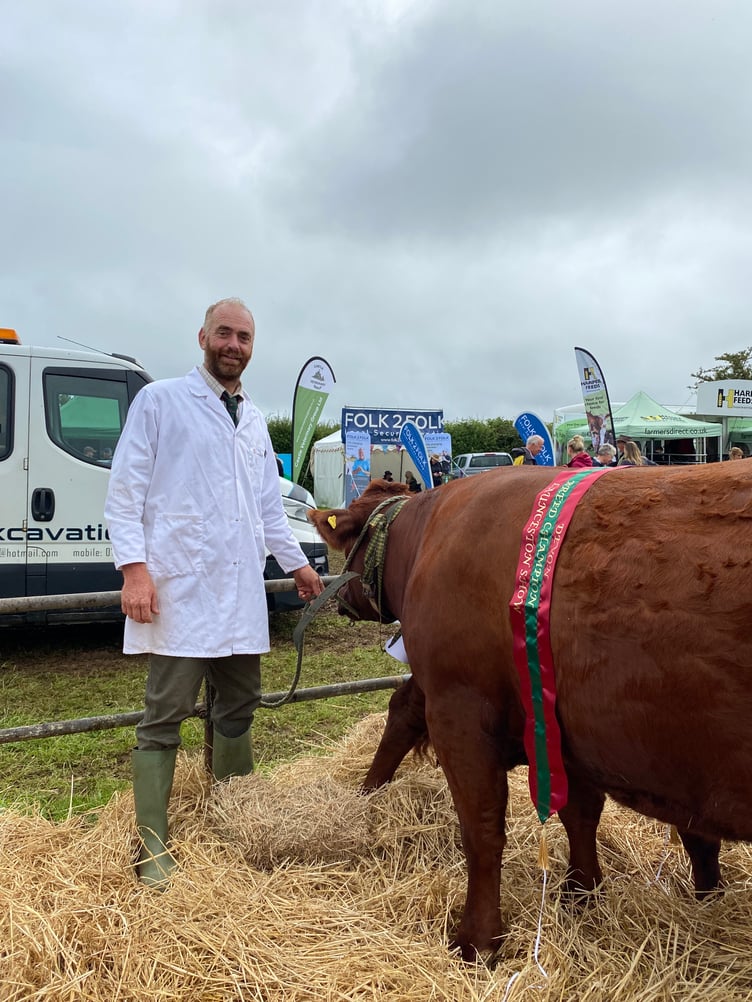 Trevor Wilton from St Austell won Devon breed champion with Treballywyn Plum the 12th. Trevor felt “very good” about winning. Trevor then went on to be crowned reserve overall breed champion