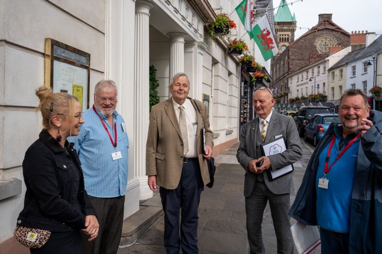 Judges meet former Mayor, Tony Konieczny