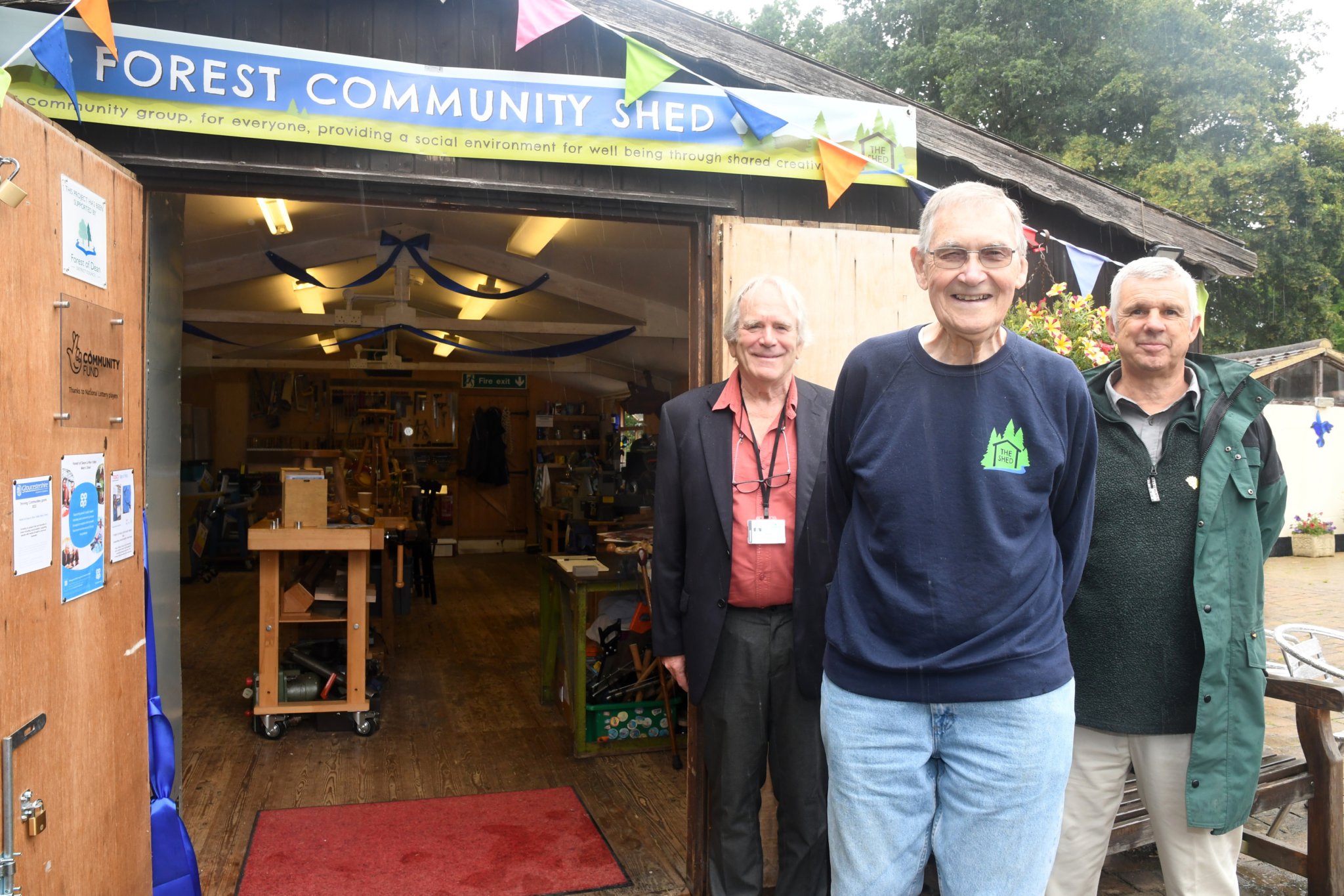 n Community Shed chairman Sam Phillips with district councillors Adrian Birch (left) and Sid Phelps.