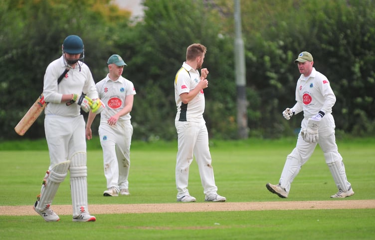 Devon Cricket League C Division W. Ashburton versus Ivybridge