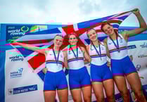 Violet storms to world silver on Paris lake